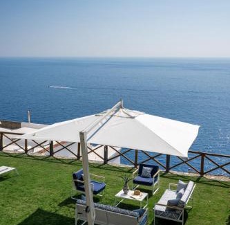 Praiano Villa | AMORE RENTALS - Villa Blu