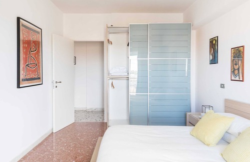Quartiere XXI Pietralata Apartment | Amoretti Apartment, 6 people, 3 bedrooms, 2 bathrooms, Wi-Fi, Metro B Monti Tiburtini