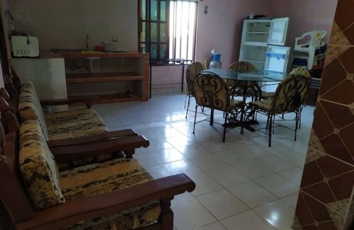 Chelem House | Amplia Casa vacacional M&P, Chelem puerto.