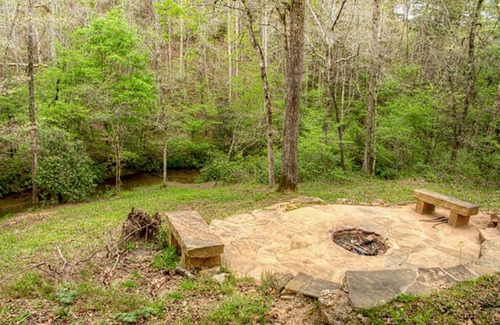 Clarkesville Cabin | Amy's Creek 1| Dog Friendly w/Creekside Views, Covered Deck, Hot Tub, Near Helen