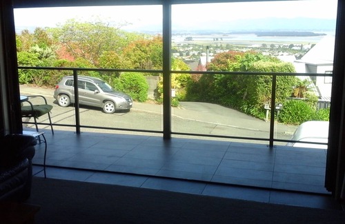 Nelson House | An all day sun, quiet, with great views holiday home