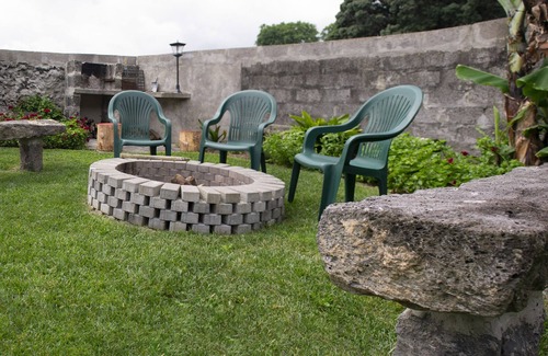 Santo Antonio House | An entire house located in a quaint little village called Santo António