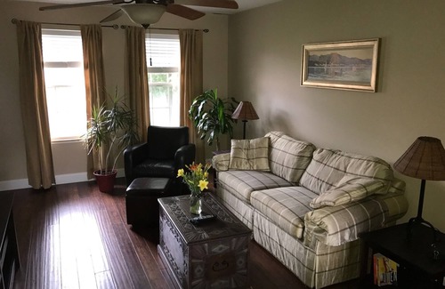 Cape May Court House House | An inexpensive vacation rental in a clean, comfortable home