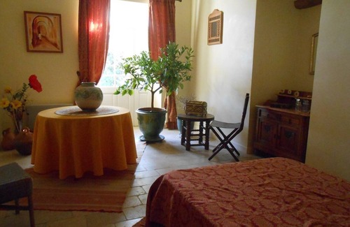 Molleges Other | An old farmhouse, the MAS VALERIAN, fully renovated on a 8 hectares property