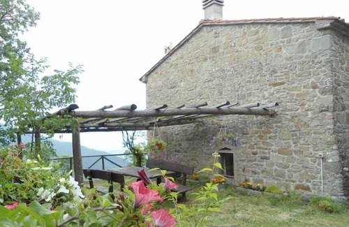 Londa Cottage | An old watchtower of San Leolino Castle