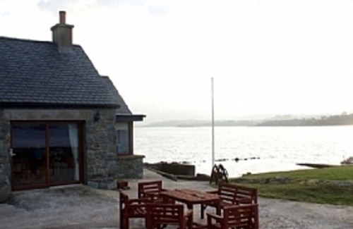 Tarbert Cottage | Anchor Cottage 2Bedroom, Sleeps 4-6, nr Tarbert, Kintyre, Strathclyde, Scotland
