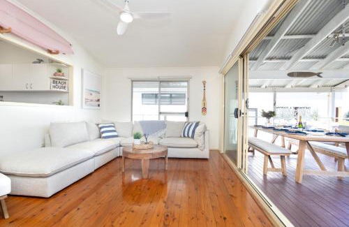 Yamba House | Anchor Down