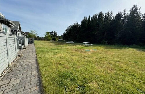 Long Beach Cottage | Anchorage Cottages Unit 7-Dog- Friendly and close to the beach