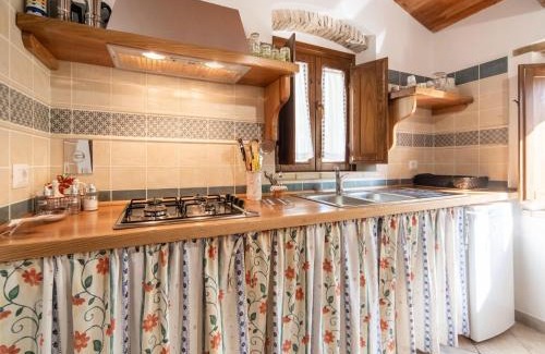 Stilo House | Ancient holiday home in the countryside of Stilo with garden