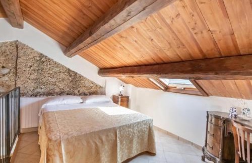 Stilo House | Ancient holiday home in the countryside of Stilo with garden