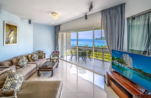Patong Hotel | Andaman Beach Suites Hotel