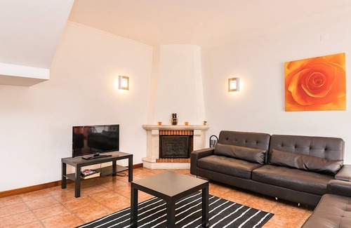 Urbanizacao dos Calicos House | Andryala Villa, Terrace, Garden