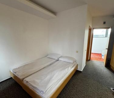 Gaiseni Hotel | Andy Hotel KM 36