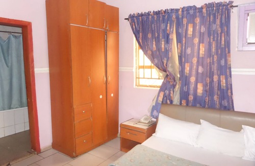 Utako Hotel | Aneio Hotel
