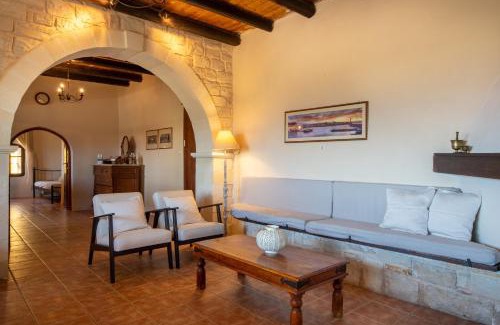 Katochori Villa | Anemole Traditional Cretan Villa