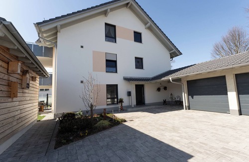 Germaringen Apartment | Anemone vacation apartment - 4 rooms, large balcony & alpine flair