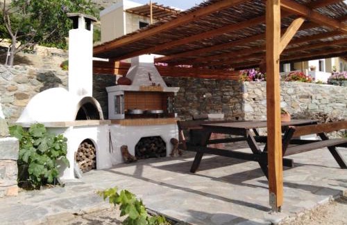 Delfini Apartment | Anemos and Almyra