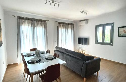 Evgiros Apartment | Anesi View Apartment