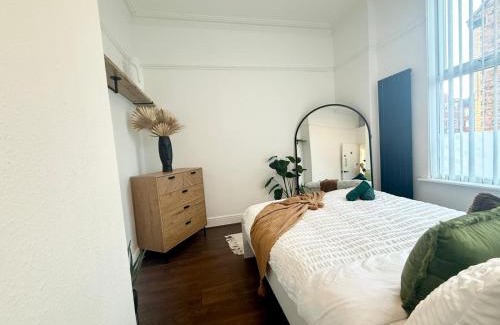 Anfield Apartment | Anfield Stadium Apartment - Perfect Matchday Stay