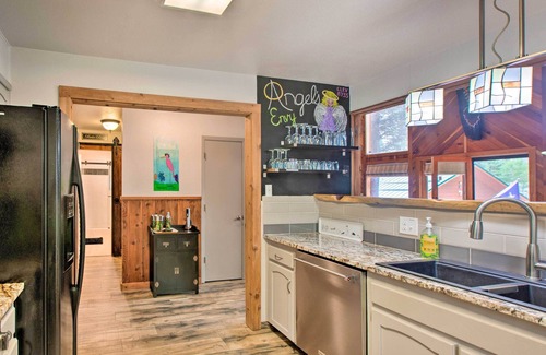 Angel Fire Cabin | Angel Fire Cabin: Hot Tub, Fire Pit & Trail Access
