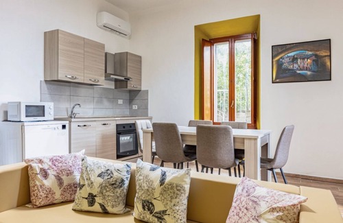 Perugia Apartment | Angel's House Vibrant Apartment