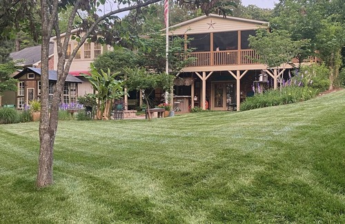 Henderson Apartment | Angler's Den~Kerr Lake Life! Lake Front, Kayaks & Boat Dock