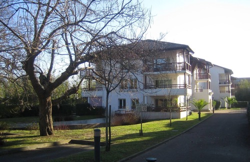 Anglet Apartment | Anglet near beaches, Apt. T3 sleeps 6, large balcony, quiet, view