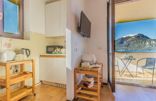 Fiumelatte Apartment | Angolo con Vista in Varenna