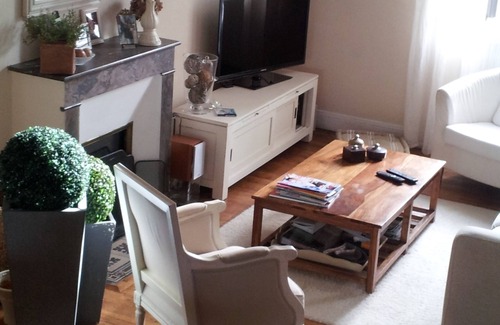 Angouleme House | Angoulême: 1 double room/private shower/breakfast included