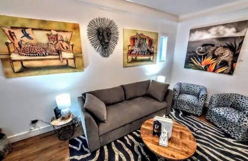 Downtown Salt Lake City Ski Chalet | Animal Chalet - Unbeatable Location - Quiet & Safe 30 Night Minimum
