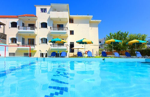 Ialyssos Apartment | Anixis Hotel