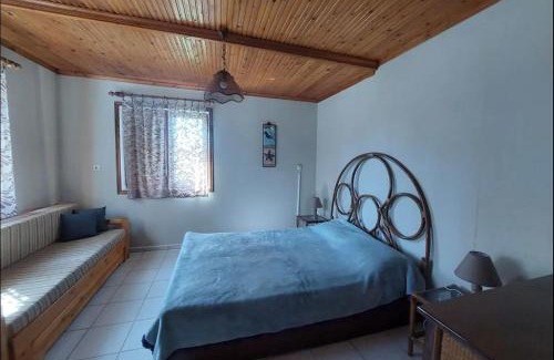 Nea Iraklia House | Annas guesthouse