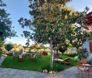 Nea Iraklia House | Annas guesthouse