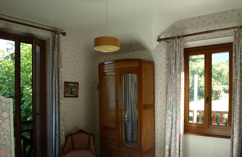Chaparon House | Annecy lake, large house with private beach