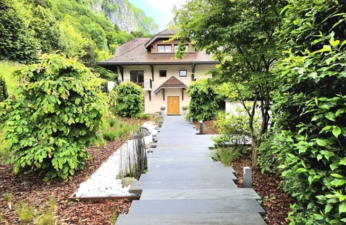 Veyrier-du-Lac Villa | "Annecy Location Prestige: Villa Josephine – Stunning View of Lake Annecy"