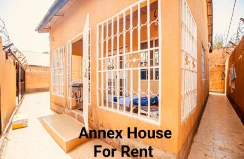 Manjai Kunda Apartment | Annex House For Rent