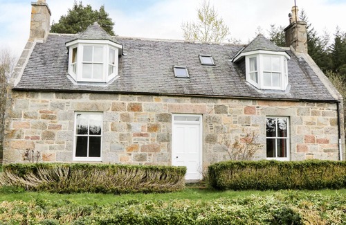 Aberlour Cottage | ANNFIELD, pet friendly, character holiday cottage in Archiestown