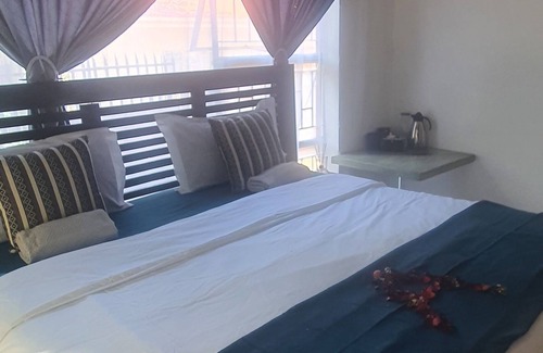 Pretoria House | Anopam Guest House