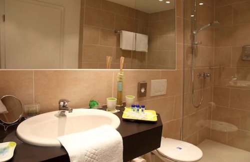 Maximin Hotel | ante porta Das Stadthotel