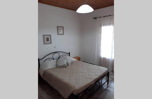 Notos Apartment | Anthoula's Garden Perivoli