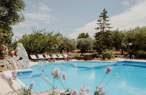 Coreggia House | Antica Tenuta Dei Trulli - Puglia 6 Bedroom, 2 House Estate, Private Pool & Wifi
