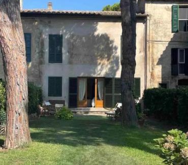 saline breschi Villa | Antico Casale dell'800