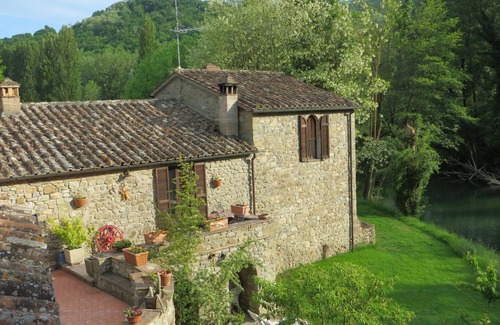 Umbertide Villa | Antico Mulino del 1600 sul Tevere - Antique mill modernized on the Tiber with pool
