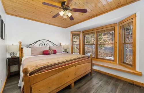 Fall River Estates House | Antlers Pointe 09 by Estes Park Condos