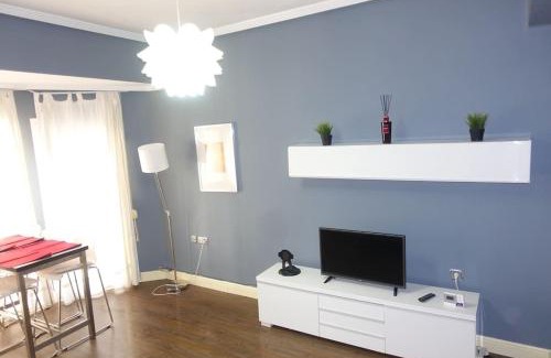 Ponferrada Apartment | Antolín Yellow Door
