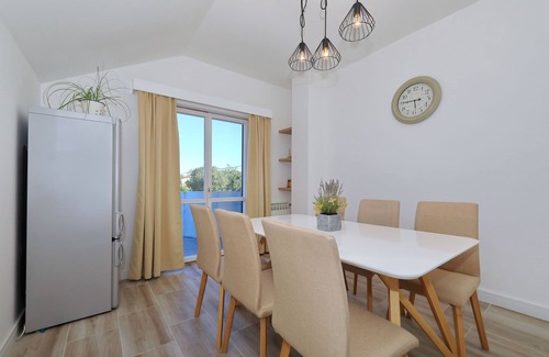 Puljane House | Antona vacation home with pool, balcony and terrace - Antona