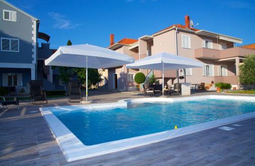 Biograd na Moru Apartment | Antonija Apartments with Pool