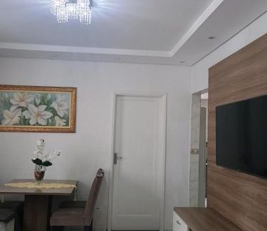 Guilhermina Apartment | Apê na Guilhermina, 6min da praia 2 dormitórios, escadas