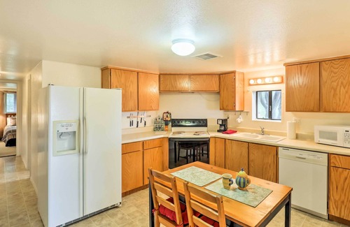 Sierra Vista Southeast House | Apache Point Ranch House w/Carr Canyon Views!