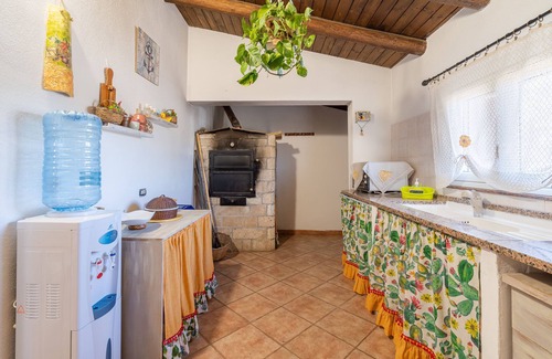 Portopalo di Capo Passero Apartment | Apartment "Sara Home" with Sea View, Private Terrace & Wi-Fi